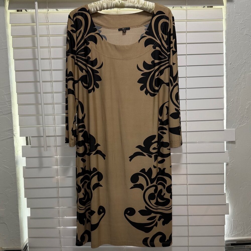 Milano bold black print on tan 3/4 sleeve circle neck pullover dress; Size L
